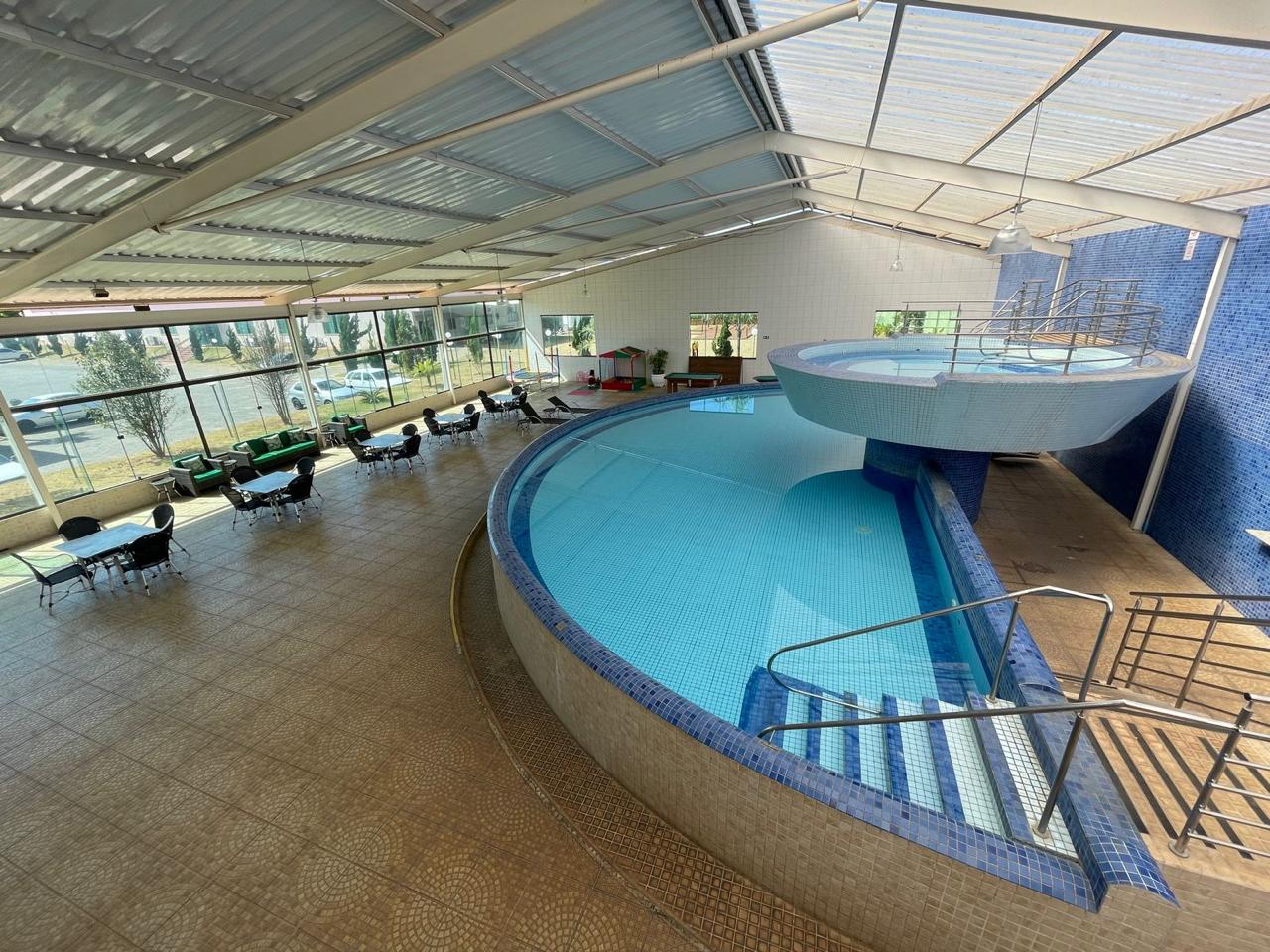 Piscina aquecida / Salão de Jogos